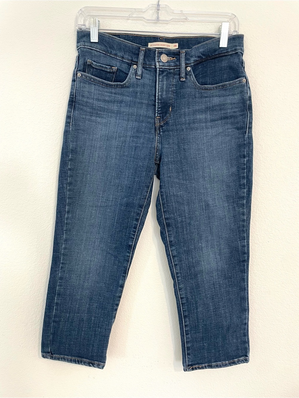 Levi’s 311 Shaping Skinny Capri Women's 28 Dark Blue Jeans